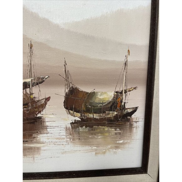 Vintage Original P. Wong Oil on Canvas Framed Chinese Junk Fishing Boats, Signed - Picture 6 of 9